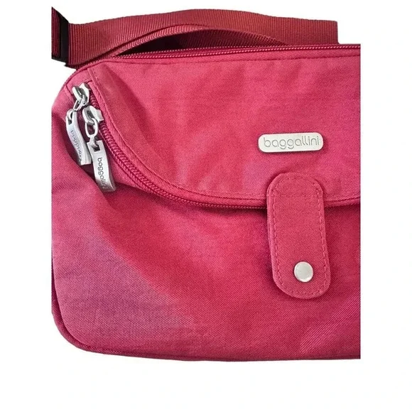 Baggallini Pocket Town Red Card Holder Multiple Sections Crossbody Shoulder Bag - Picture 5 of 5